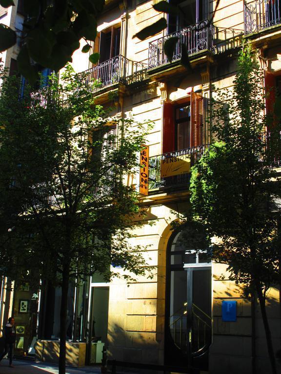 Pension Urumea San Sebastian Exterior photo